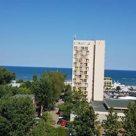 Apartment Solid 387 *
